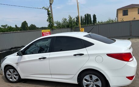 Hyundai Solaris II рестайлинг, 2015 год, 930 000 рублей, 7 фотография