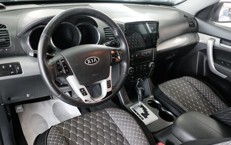 KIA Sorento II рестайлинг, 2012 год, 1 749 000 рублей, 12 фотография