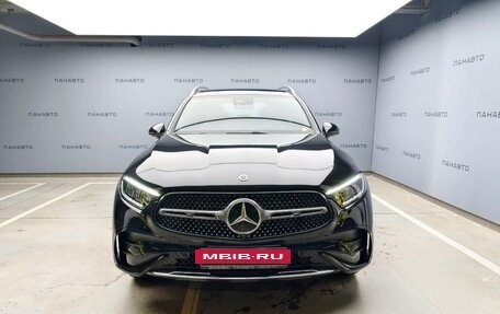 Mercedes-Benz GLC, 2024 год, 8 250 000 рублей, 2 фотография
