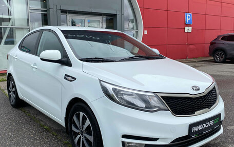 KIA Rio III рестайлинг, 2016 год, 899 000 рублей, 2 фотография
