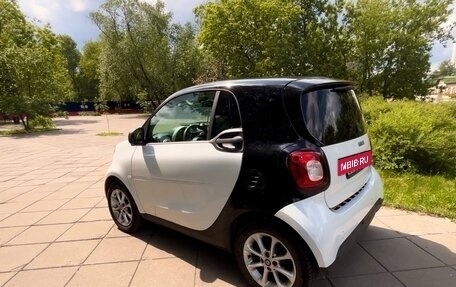 Smart Fortwo III, 2018 год, 1 450 000 рублей, 3 фотография