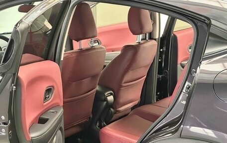 Honda Vezel, 2022 год, 1 420 000 рублей, 7 фотография