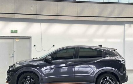 Honda Vezel, 2022 год, 1 420 000 рублей, 4 фотография