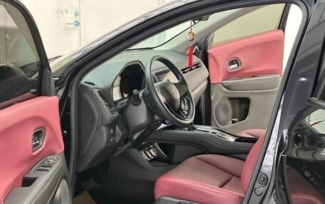 Honda Vezel, 2022 год, 1 420 000 рублей, 14 фотография