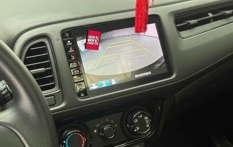Honda Vezel, 2022 год, 1 420 000 рублей, 9 фотография