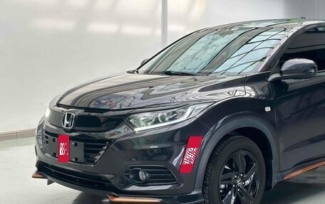 Honda Vezel, 2022 год, 1 420 000 рублей, 2 фотография