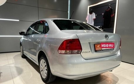 Volkswagen Polo VI (EU Market), 2013 год, 695 000 рублей, 3 фотография