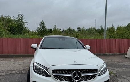 Mercedes-Benz C-Класс, 2015 год, 2 250 000 рублей, 3 фотография