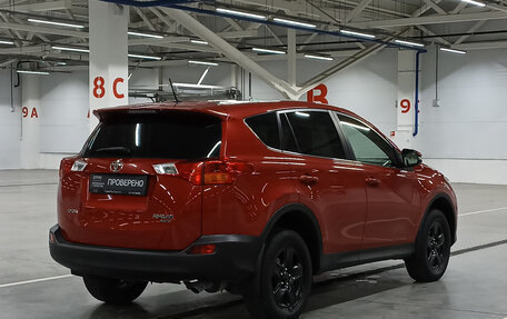 Toyota RAV4, 2014 год, 1 930 000 рублей, 9 фотография