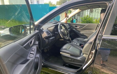 Subaru Forester, 2018 год, 2 500 000 рублей, 8 фотография