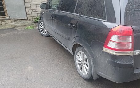 Opel Zafira B, 2014 год, 900 000 рублей, 4 фотография