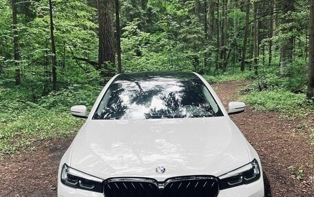 BMW 5 серия, 2021 год, 4 600 000 рублей, 3 фотография