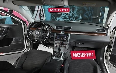Volkswagen Passat B7, 2012 год, 995 000 рублей, 14 фотография