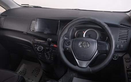 Toyota ISis I, 2012 год, 1 479 000 рублей, 11 фотография