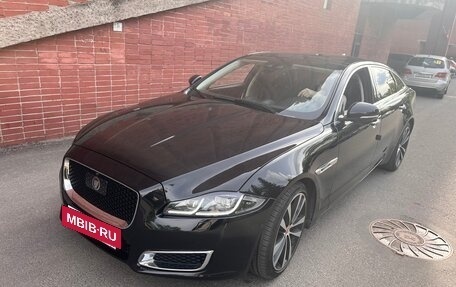 Jaguar XJ IV (X351), 2018 год, 5 250 000 рублей, 20 фотография