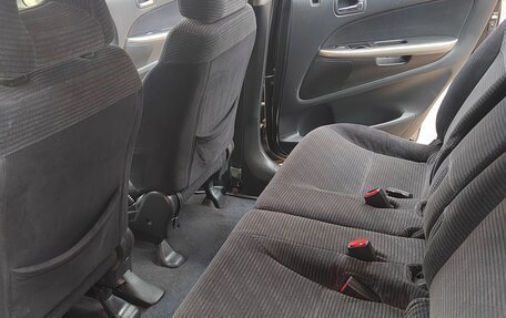 Honda Stream I рестайлинг, 2001 год, 500 000 рублей, 9 фотография