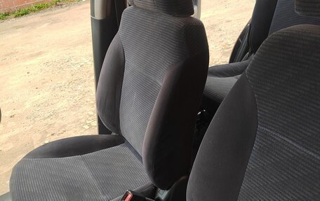 Honda Stream I рестайлинг, 2001 год, 500 000 рублей, 18 фотография