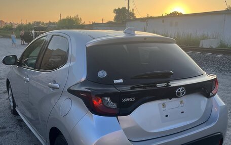 Toyota Yaris, 2021 год, 1 150 000 рублей, 8 фотография