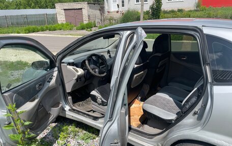 Nissan Tino, 2000 год, 300 000 рублей, 3 фотография