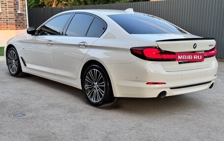 BMW 5 серия, 2018 год, 3 200 000 рублей, 3 фотография