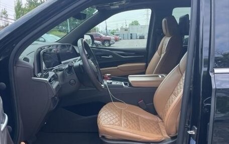 Cadillac Escalade V, 2023 год, 12 960 931 рублей, 5 фотография