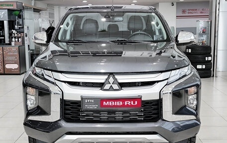 Mitsubishi L200 IV рестайлинг, 2022 год, 3 850 000 рублей, 2 фотография
