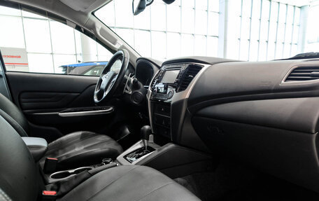 Mitsubishi L200 IV рестайлинг, 2022 год, 3 850 000 рублей, 11 фотография