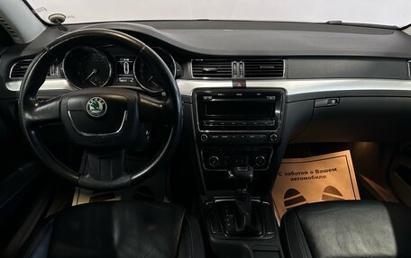 Skoda Superb III рестайлинг, 2012 год, 900 000 рублей, 6 фотография