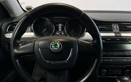 Skoda Superb III рестайлинг, 2012 год, 900 000 рублей, 7 фотография
