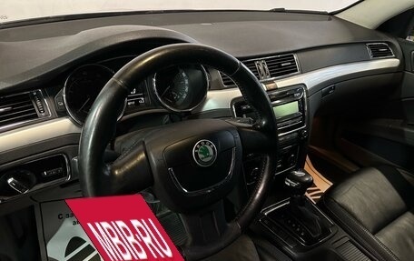 Skoda Superb III рестайлинг, 2012 год, 900 000 рублей, 5 фотография