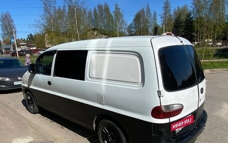 Hyundai H-1 II рестайлинг, 2003 год, 499 000 рублей, 4 фотография
