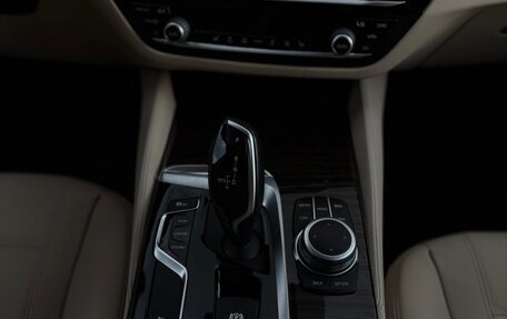 BMW 5 серия, 2019 год, 4 650 000 рублей, 15 фотография