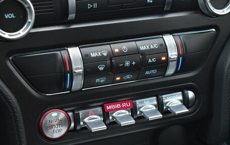 Ford Mustang VI рестайлинг, 2021 год, 3 470 000 рублей, 23 фотография