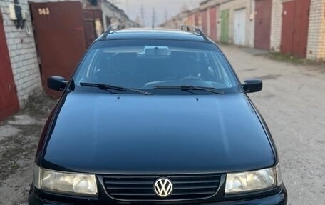 Volkswagen Passat B4, 1994 год, 435 000 рублей, 3 фотография