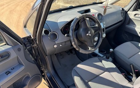 Mitsubishi Colt VI рестайлинг, 2005 год, 345 000 рублей, 10 фотография