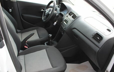 Volkswagen Polo VI (EU Market), 2015 год, 913 400 рублей, 17 фотография
