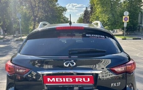 Infiniti FX II, 2010 год, 1 400 000 рублей, 9 фотография