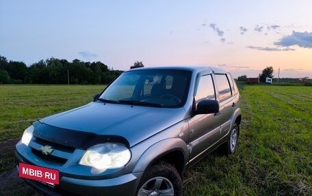 Chevrolet Niva I рестайлинг, 2012 год, 475 000 рублей, 24 фотография