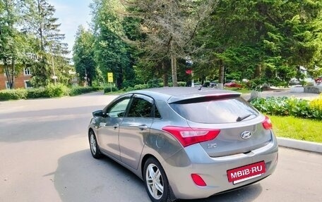 Hyundai i30 II рестайлинг, 2013 год, 800 000 рублей, 2 фотография