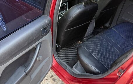 Ford Focus II рестайлинг, 2006 год, 300 000 рублей, 9 фотография