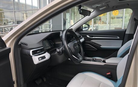 Geely Emgrand, 2023 год, 1 650 000 рублей, 9 фотография