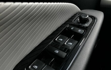 Geely Emgrand, 2023 год, 1 650 000 рублей, 13 фотография