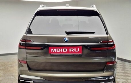 BMW X7, 2024 год, 18 000 000 рублей, 3 фотография