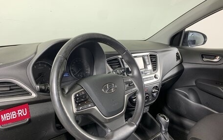 Hyundai Solaris II рестайлинг, 2017 год, 1 099 000 рублей, 11 фотография