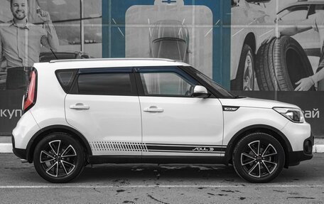 KIA Soul II рестайлинг, 2017 год, 1 549 000 рублей, 5 фотография