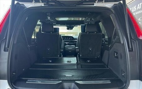 Cadillac Escalade V, 2022 год, 12 936 804 рублей, 12 фотография