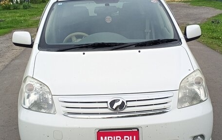 Toyota Raum II, 2010 год, 1 800 000 рублей, 1 фотография