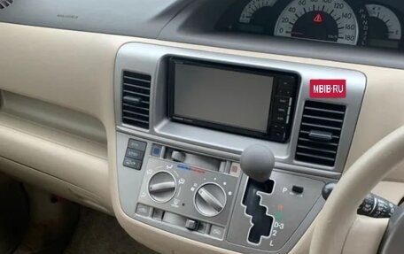 Toyota Raum II, 2010 год, 1 800 000 рублей, 11 фотография