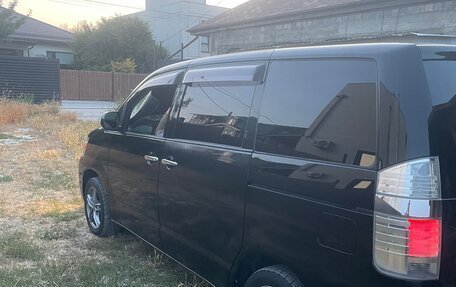 Toyota Noah III, 2006 год, 1 150 000 рублей, 3 фотография