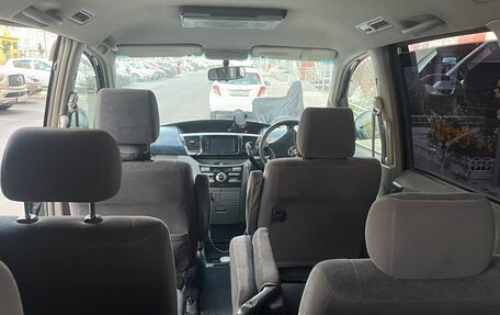 Toyota Noah III, 2006 год, 1 150 000 рублей, 15 фотография